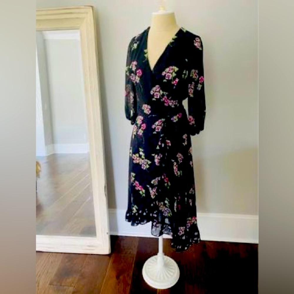 (NEW, had $99 TAG) NEIMAN MARCUS stunning dress, size 12